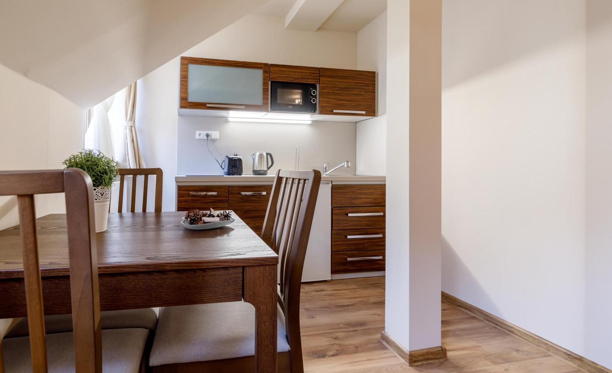 Apartments Menuet Karlsbad Rum bild