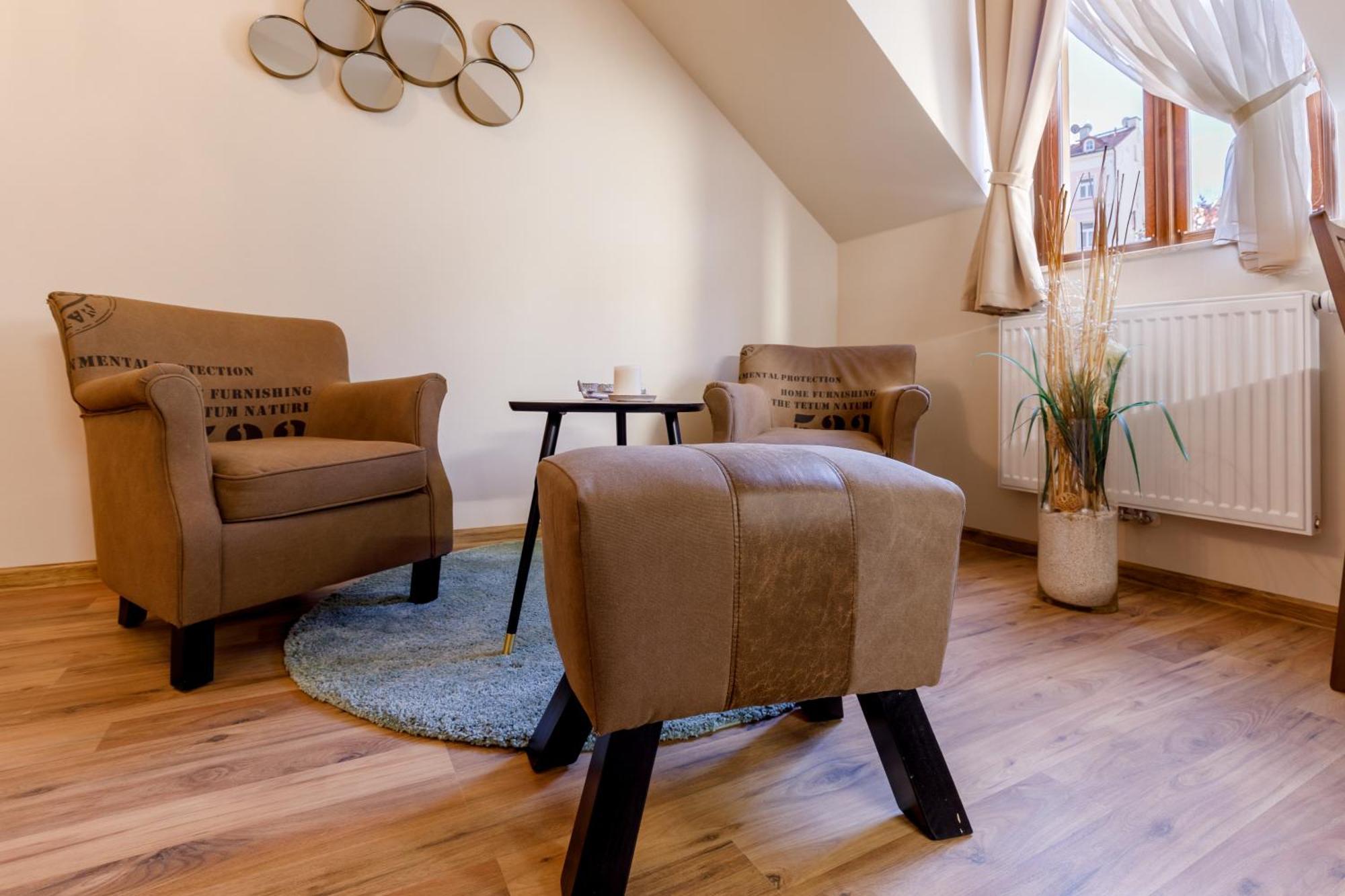 Apartments Menuet Karlsbad Rum bild
